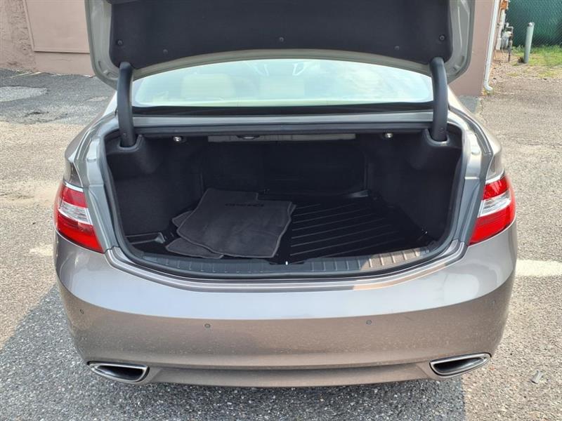 Hyundai Azera 3.3L 2013 Hyundai Azera 3.3L 2013