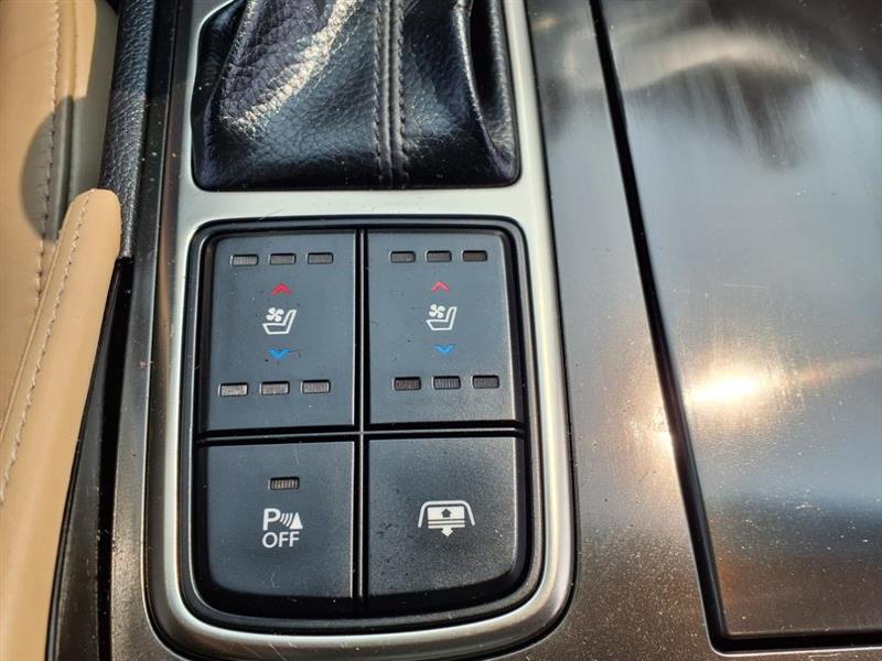 Hyundai Azera 3.3L 2013 Hyundai Azera 3.3L 2013