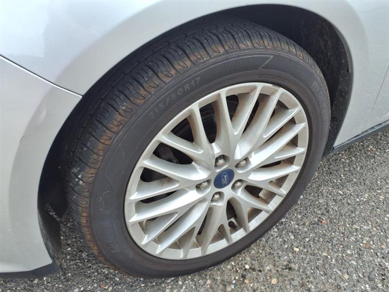 Ford Focus SEL Sedan 2012 Ford Focus SEL Sedan 2012