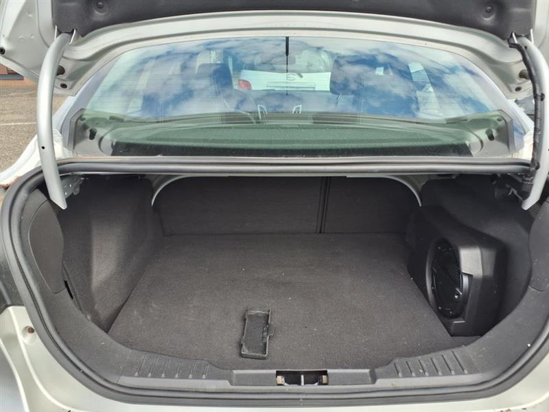 Ford Focus SEL Sedan 2012