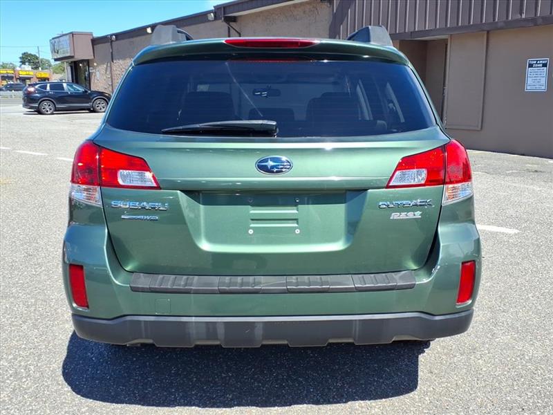 Subaru Outback 2.5i Premium 2011