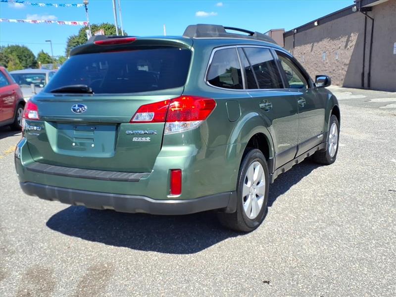 Subaru Outback 2.5i Premium 2011