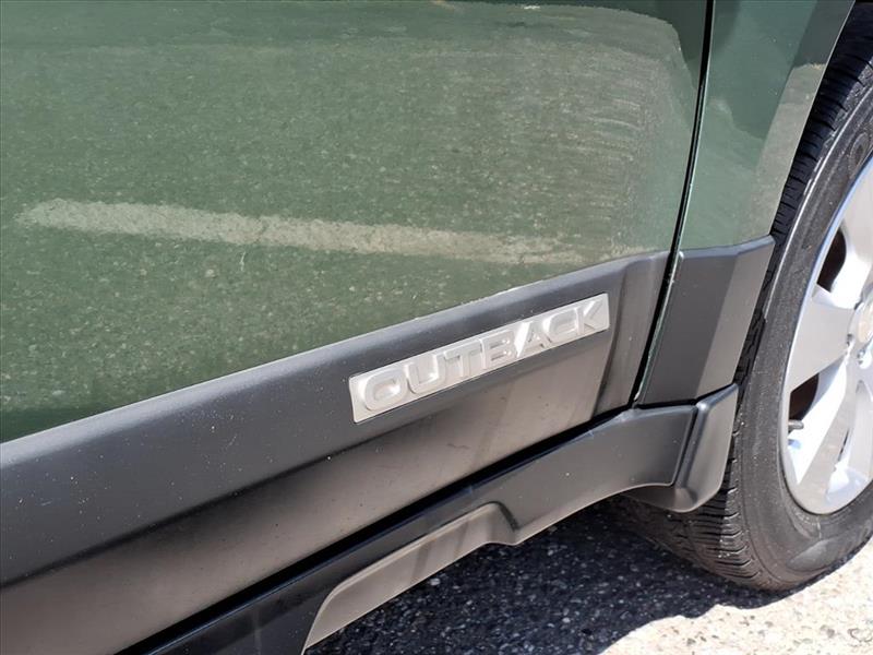 Subaru Outback 2.5i Premium 2011