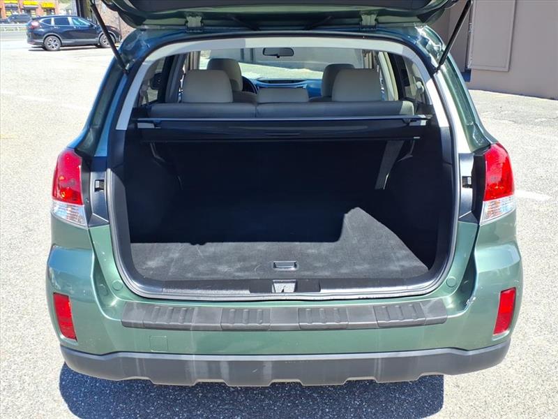 Subaru Outback 2.5i Premium 2011