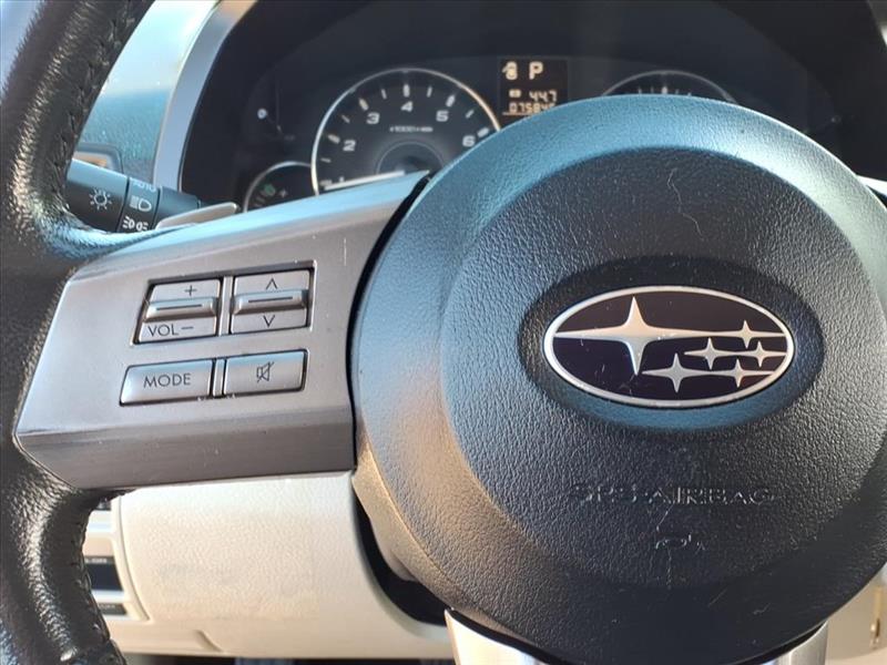 Subaru Outback 2.5i Premium 2011