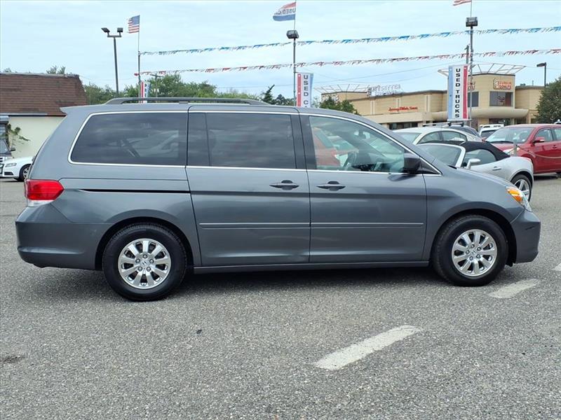 Honda Odyssey EX-L w/ DVD and Navigation 2010