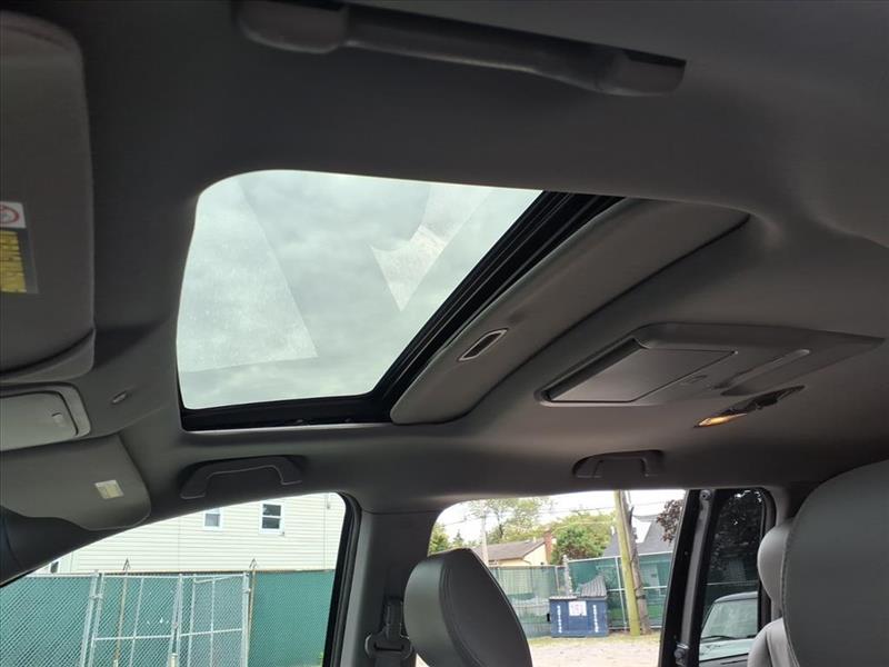 Honda Odyssey EX-L w/ DVD and Navigation 2010