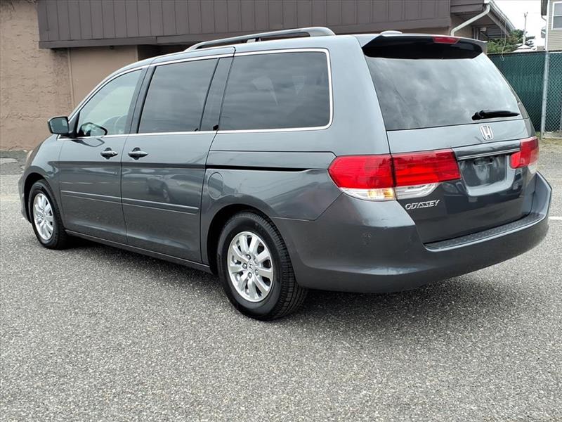 Honda Odyssey EX-L w/ DVD and Navigation 2010