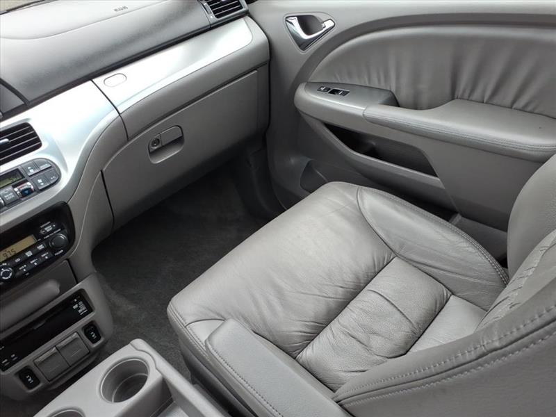 Honda Odyssey EX-L w/ DVD and Navigation 2010