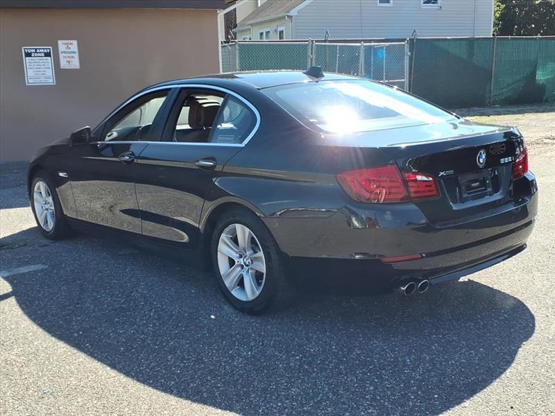 BMW 5-Series 528i xDrive 2013