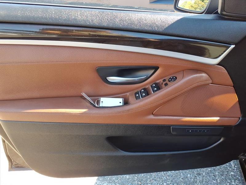 BMW 5-Series 528i xDrive 2013