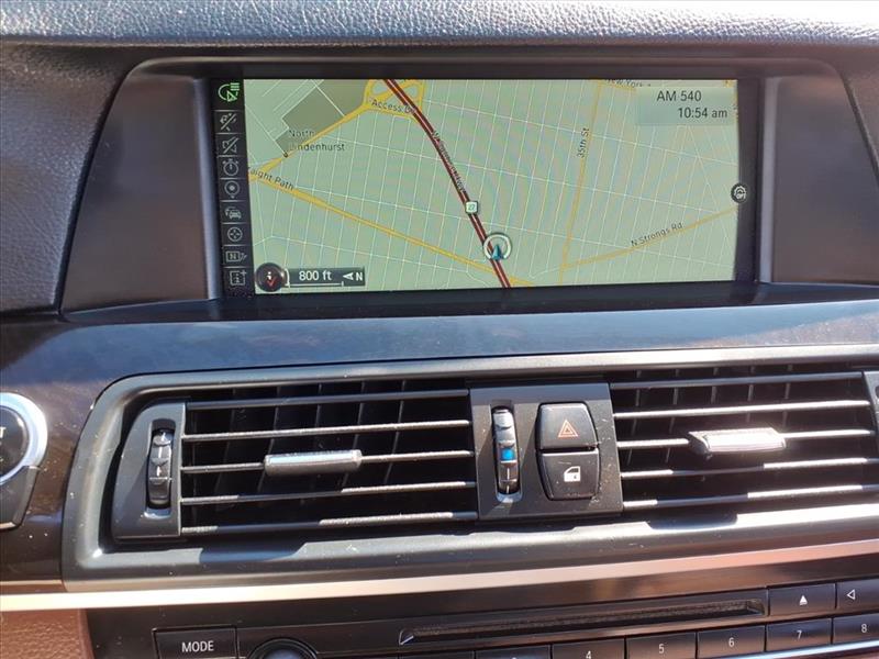 BMW 5-Series 528i xDrive 2013