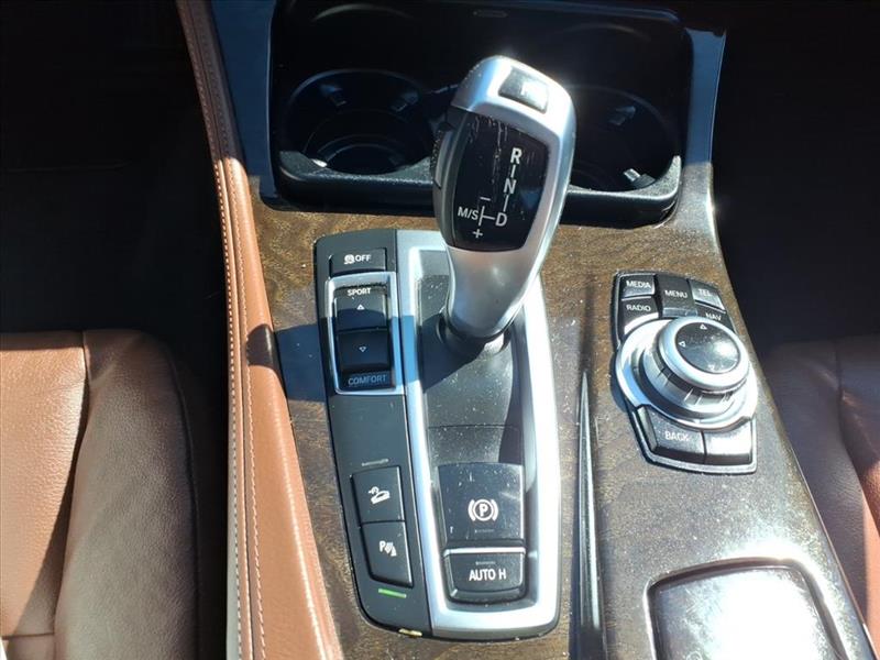 BMW 5-Series 528i xDrive 2013