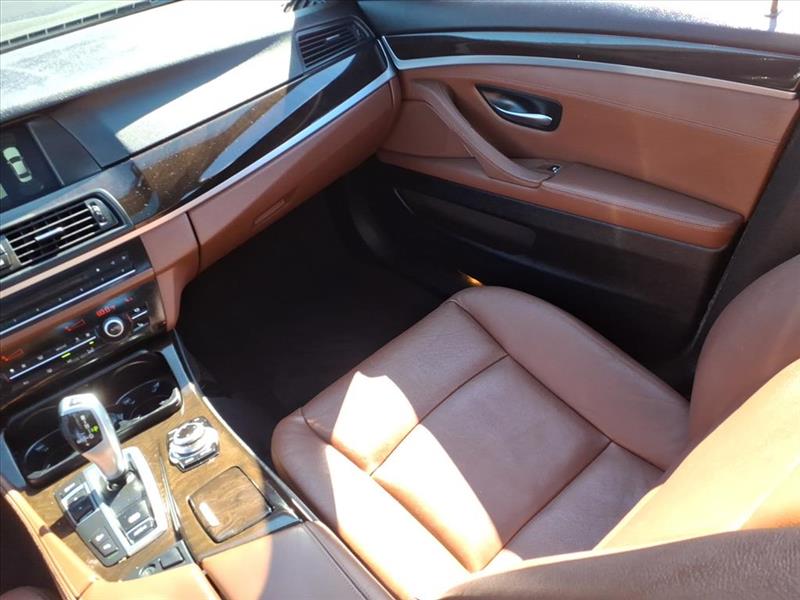 BMW 5-Series 528i xDrive 2013