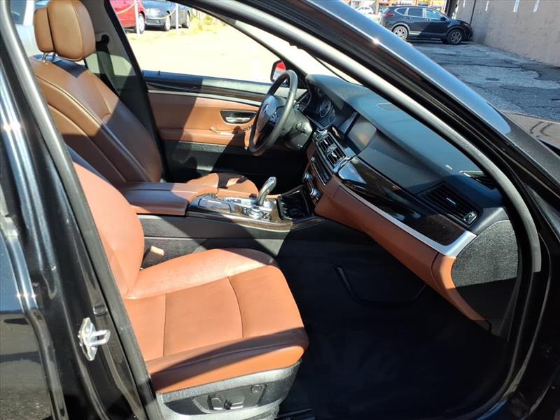 BMW 5-Series 528i xDrive 2013