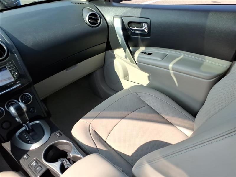 Nissan Rogue S AWD 2012