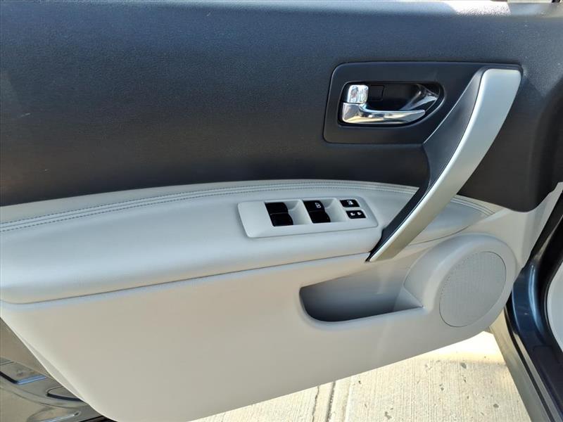 Nissan Rogue S AWD 2012