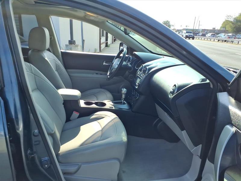 Nissan Rogue S AWD 2012