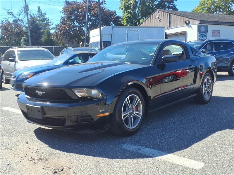 Ford Mustang V6 Coupe 2011
