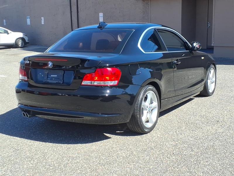 BMW 1-Series 128i Coupe 2011