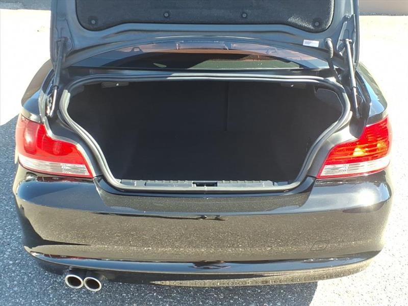 BMW 1-Series 128i Coupe 2011