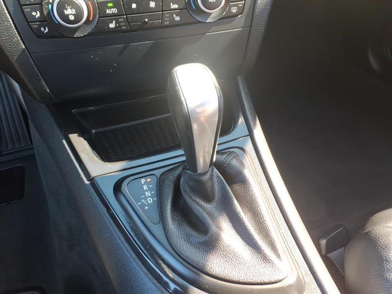 BMW 1-Series 128i Coupe 2011