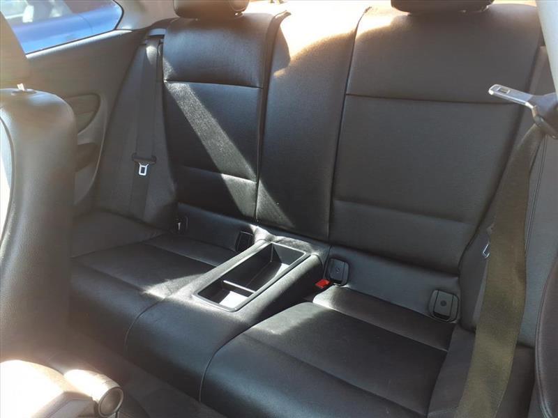 BMW 1-Series 128i Coupe 2011