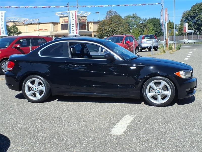 BMW 1-Series 128i Coupe 2011