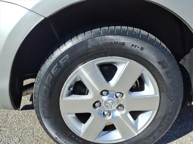 Toyota Sienna CE FWD 7-Passenger 2009 Toyota Sienna CE FWD 7-Passenger 2009