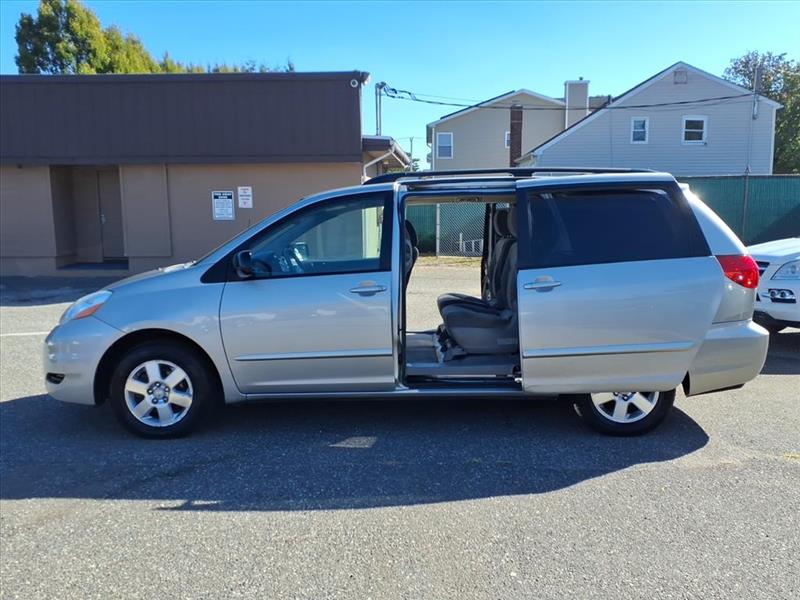 Toyota Sienna CE FWD 7-Passenger 2009 Toyota Sienna CE FWD 7-Passenger 2009