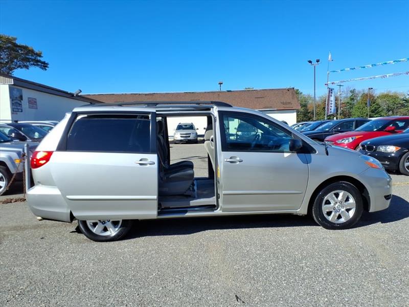 Toyota Sienna CE FWD 7-Passenger 2009 Toyota Sienna CE FWD 7-Passenger 2009