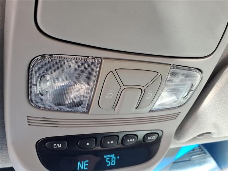 Toyota Sienna CE FWD 7-Passenger 2009