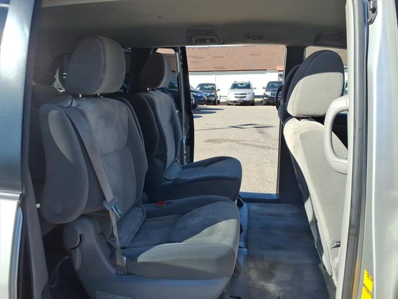 Toyota Sienna CE FWD 7-Passenger 2009