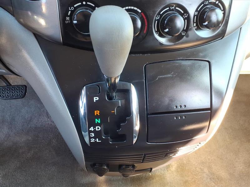 Toyota Sienna CE FWD 7-Passenger 2009