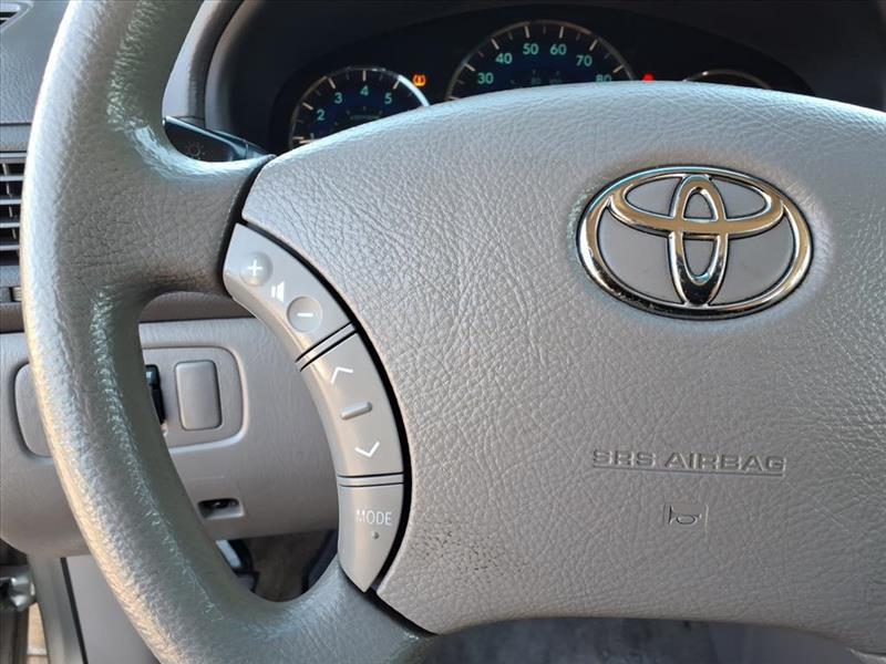 Toyota Sienna CE FWD 7-Passenger 2009