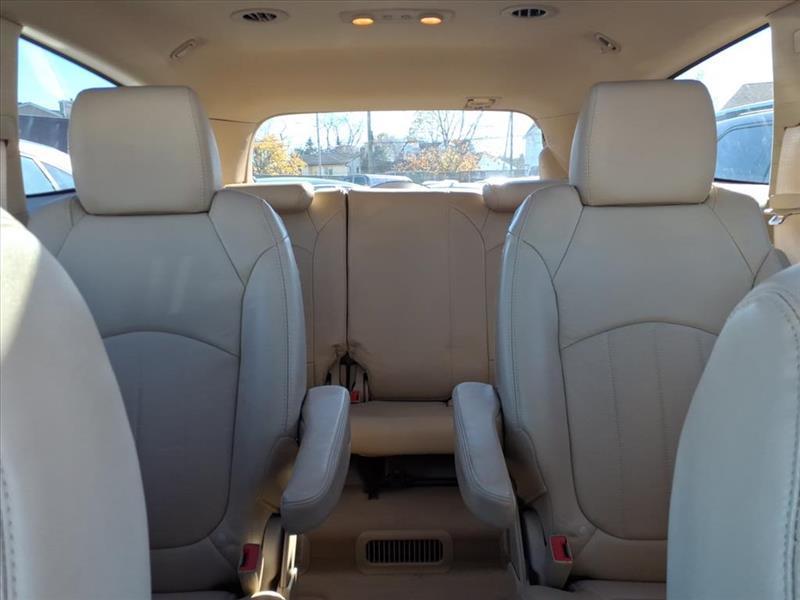 Buick Enclave CXL-1 FWD 2011