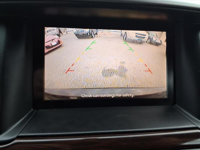 Nissan Pathfinder SV 4WD 2013