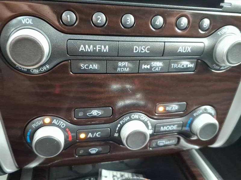 Nissan Pathfinder SV 4WD 2013