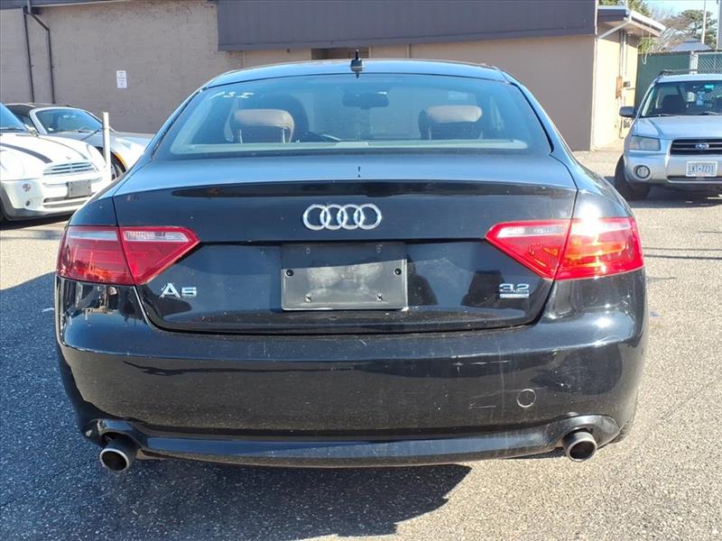 Audi A5 Coupe with Tiptronic 2009