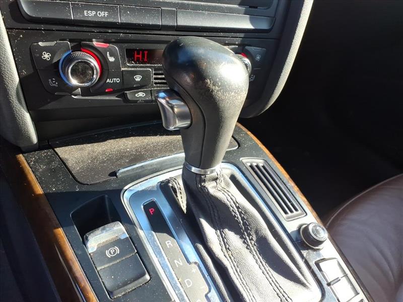 Audi A5 Coupe with Tiptronic 2009