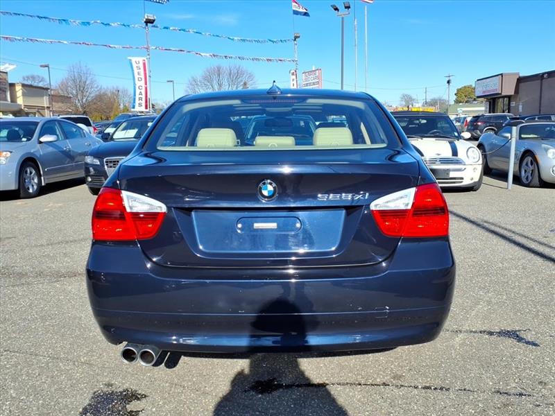 BMW 3-Series 328xi 2008