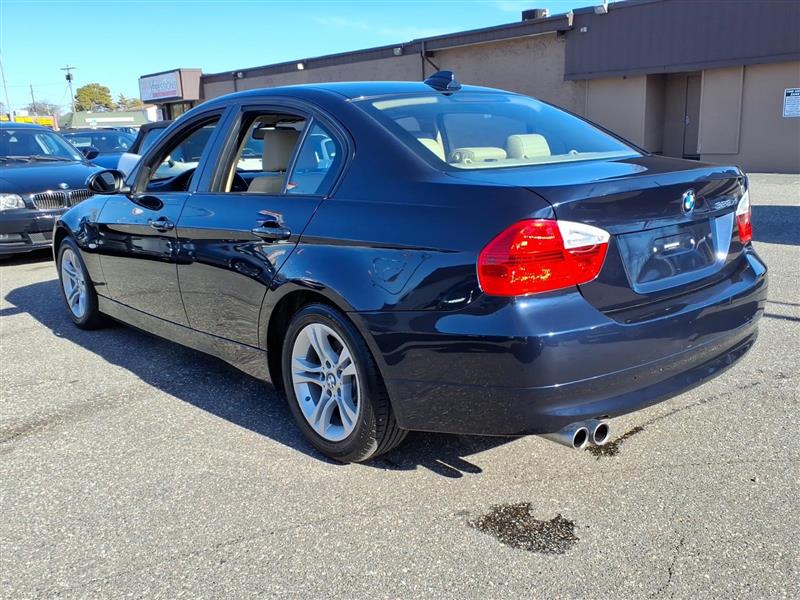 BMW 3-Series 328xi 2008