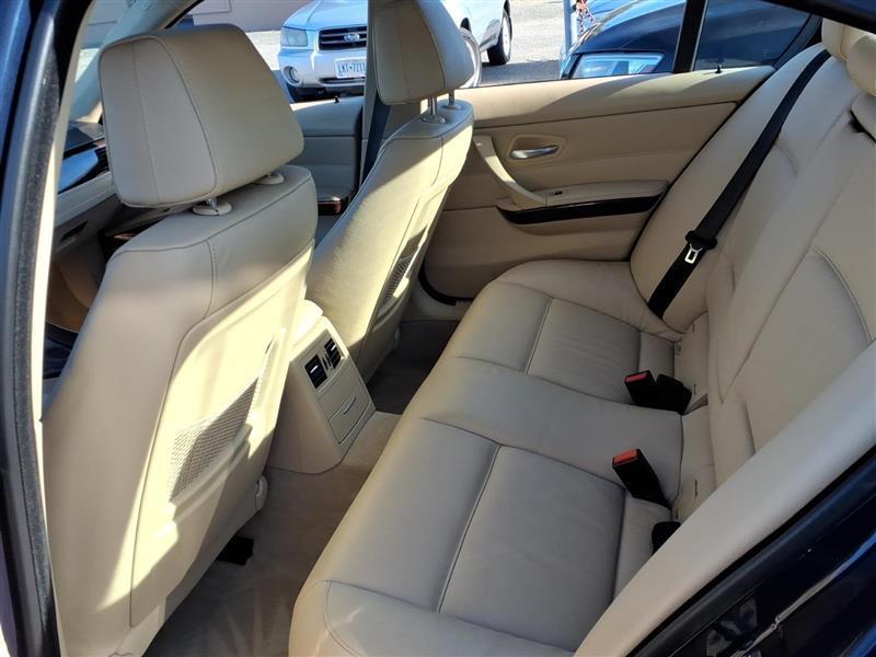 BMW 3-Series 328xi 2008