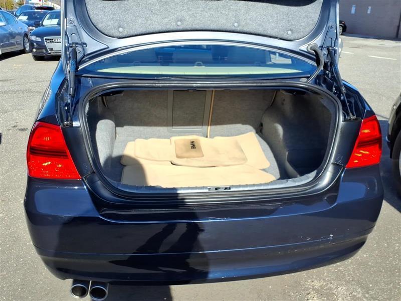 BMW 3-Series 328xi 2008