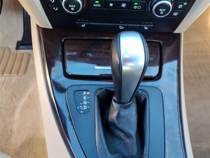 BMW 3-Series 328xi 2008