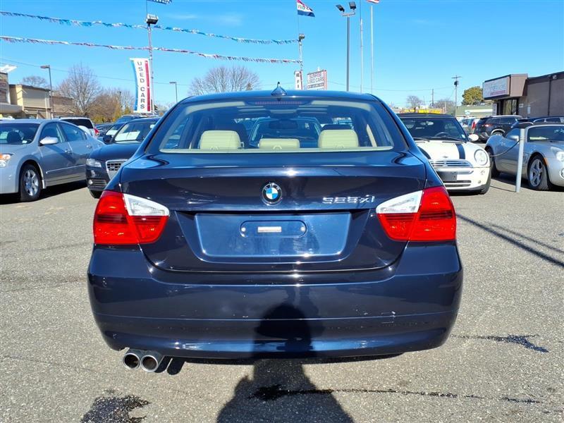 BMW 3-Series 328xi 2008