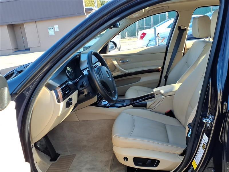 BMW 3-Series 328xi 2008