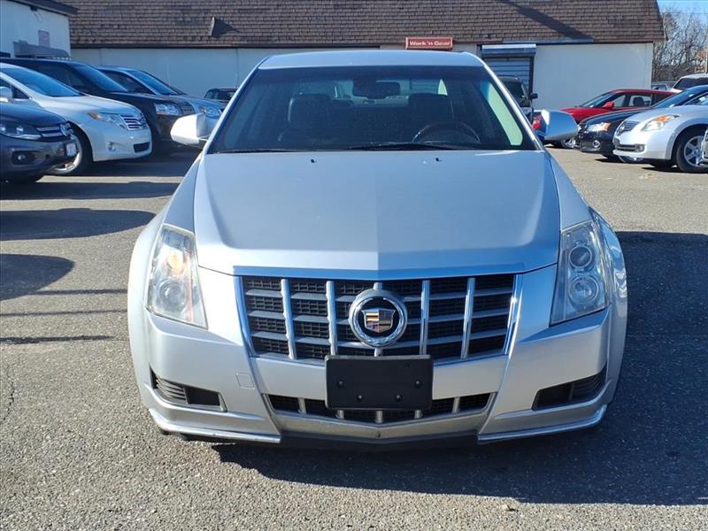 Cadillac CTS Luxury 2012