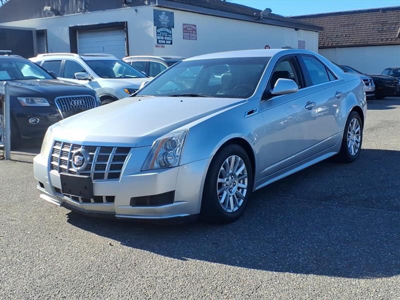 Cadillac CTS Luxury 2012