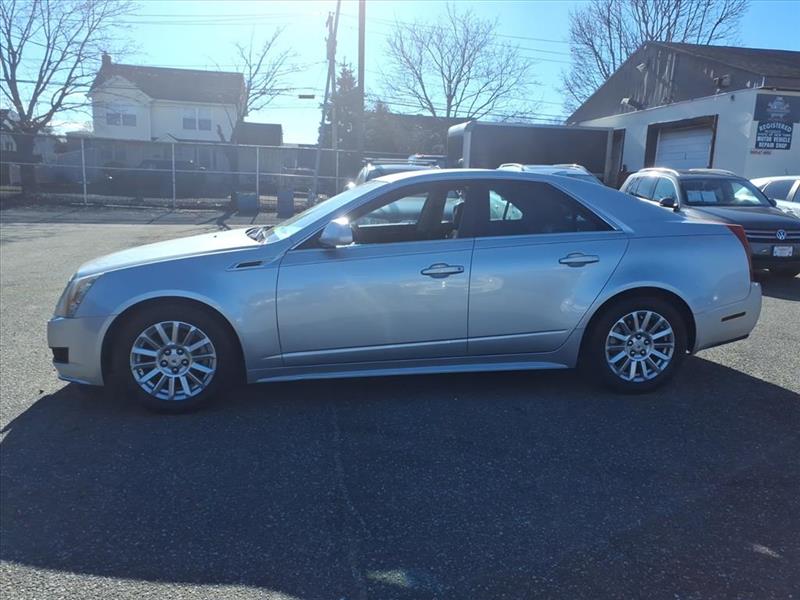 Cadillac CTS Luxury 2012